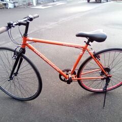 700c クロスバイク　変速　オレンジの画像