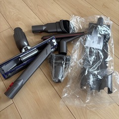 ダイソン　V8 掃除機の画像