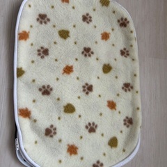 (完売しました)美品！ワンちゃん猫ちゃんホットカーペットの画像