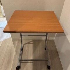 【12/26以降処分】PCデスク／学習机／キャスター付き／幅52...