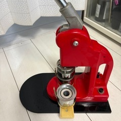 缶バッチマシーン＆カッター付きの画像