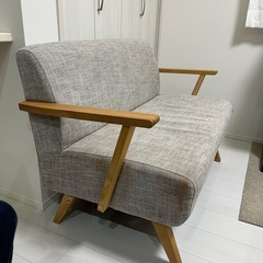 2人掛けソファー／コンパクト 北欧風 木製フレームの画像