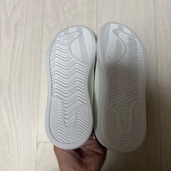 ダッフィー柄の靴の画像