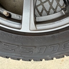 スタッドレス　ホイール付　215/60R17 の画像