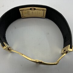 GUCCI グッチ 7800S バングルウォッチ 黒文字盤 GP×革 クォーツ レディース 腕時計 ゴールド系の画像