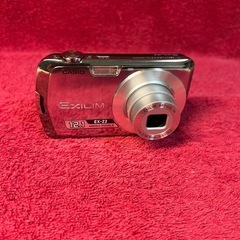 ☆CASIO カシオ EXILIM EX-Z2 コンパクトデジカメ シルバーカラー 6.3-18.の画像