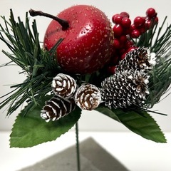 松ぼっくりオーナメントの画像