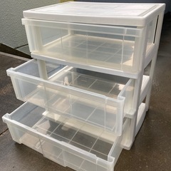 おまけ付き　3段衣装ケースの画像