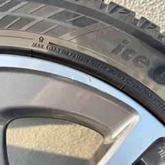 SUBARUレヴォーグ(VM系)純正ホイール17インチ 7J＋55  スタッドレスタイヤ215/50 17R製造18年36週
の画像