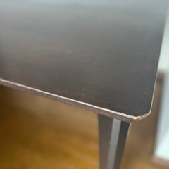 ダイニングテーブルの画像