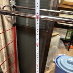 解体始まるので本日のみ洋服ラック？の画像