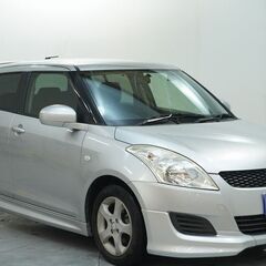 スズキの大人気コンパクトカー！の画像