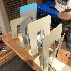 ブックエンド1個10円の画像