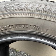 スタッドレスタイヤ ブリヂストン ブリザック VRX 185/65R1515の画像