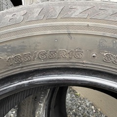 スタッドレスタイヤ ブリヂストン ブリザック VRX 185/65R1515の画像