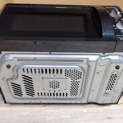 世田谷区近辺配送可能　2019年製　アイリスオーヤマ 電子レンジ 17L ターンテーブル 単機能 出力3段階 ブラック PMB-T176-5の画像