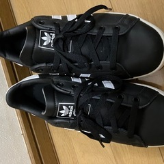adidasスニーカー23.5cm☆美品の画像