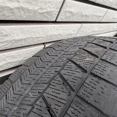 スタッドレスタイヤ ブリヂストン ブリザック VRX 185/65R1515の画像