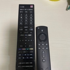 テレビ、ファイヤースティック、テレビ台の画像