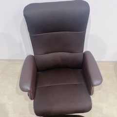 12FG6 NITORI ニトリ パーソナルチェア 椅子 ブラウン オットマン付の画像