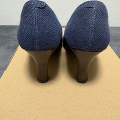 スタイルラボ　ブルーパンプスの画像
