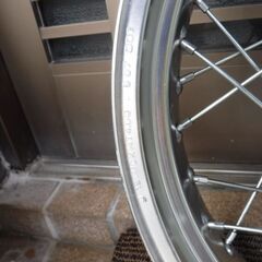 スズキGS750スポークホイール（ワイド）2.50-18・4.00-18　牛・カタナにどうぞの画像