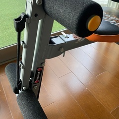 腹筋　トレーニングマシンの画像