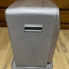 コロナ石油ファンヒーターの画像