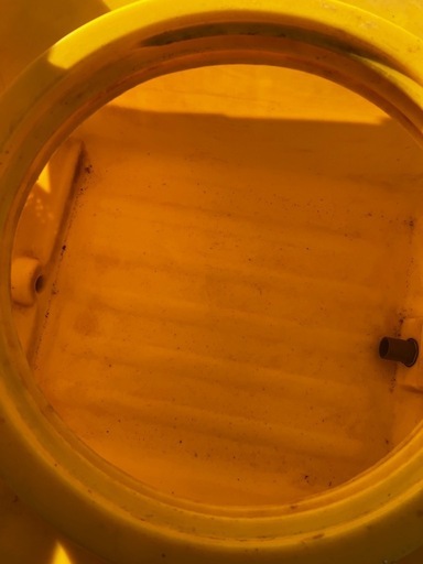 プラスチック製貯水タンク800L