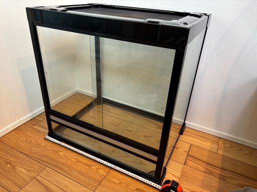 爬虫類　ガラスケージ 60✖️60✖️45cm