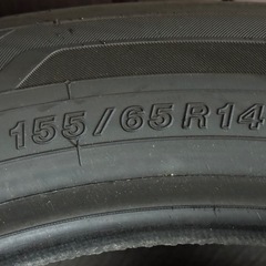 国産、新品同様
スタッドレスタイヤ　4本セット　 サイズ155/65/14の画像