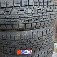 国産、新品同様
スタッドレスタイヤ　4本セット　 サイズ155/65/14の画像