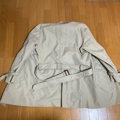 ユニクロ　トレンチコート　あげますの画像