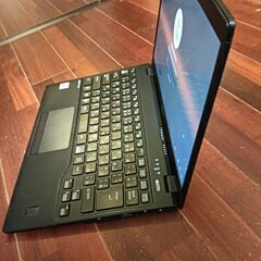 富士通 LIFEBOOK U9310/D 超軽量 Windows 11 Pro メモリ16GB 10世代Core i5 SSD256GB 天面200kgf加圧、落下・振動などの試験、米軍調達基準「MIL-STD-810H」準拠試験クリア　※価格交渉大歓迎！の画像