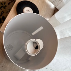 加湿器（リモコン付き／ホワイト） の画像