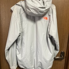 ノースフェイスパーカージャケットの画像