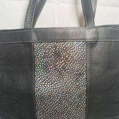 本革 トートバッグ A4可 黒 オーダーメイドの画像