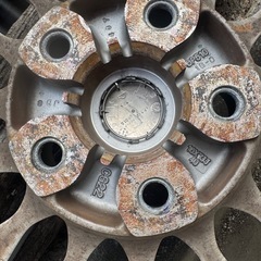 日産シーマ純正オプションホイールの画像