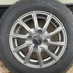 ⭐️美品スタッドレスタイヤセット145/80/13の画像