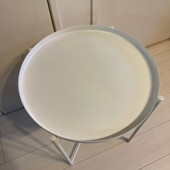 IKEA サイドテーブル グラドム 45×53cmの画像