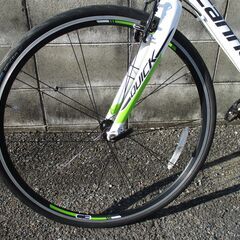 cannondale quick　キャノンデール　クイック　クロスバイク　サイズＳ　アルミフレーム　軽量　走行少ない　屋内保管品　白色の画像