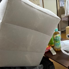 新品の折りたたみ椅子あげますもらってくださいの画像