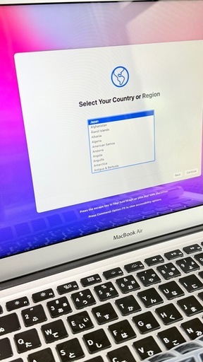 MacBook Air（2014年モデル）  • 最新のiOS（macOS）をインストール済み