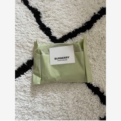 Burberryレザーバックの画像
