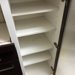 食器棚の画像