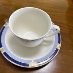 GIVENCHYコーヒーカップの画像