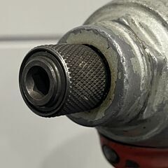 【受け渡し決定】マキタ makita 充電式 インパクトドライバー TD131D 充電器 バッテリー セットの画像