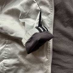 adidasジャケットの画像