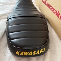 KAWASAKI Z900RS cafe シートの画像