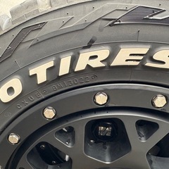 ホイールタイヤ 4本 215/65R16 2022年製 MLJ エクストリームJ XJ04 ラジアル タイヤ TOYO オープンカントリー RTの画像